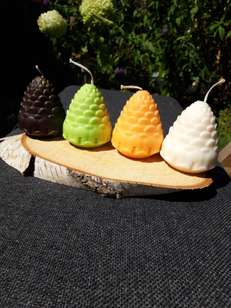 Dennenappels Kaarsen - Afbeelding 2