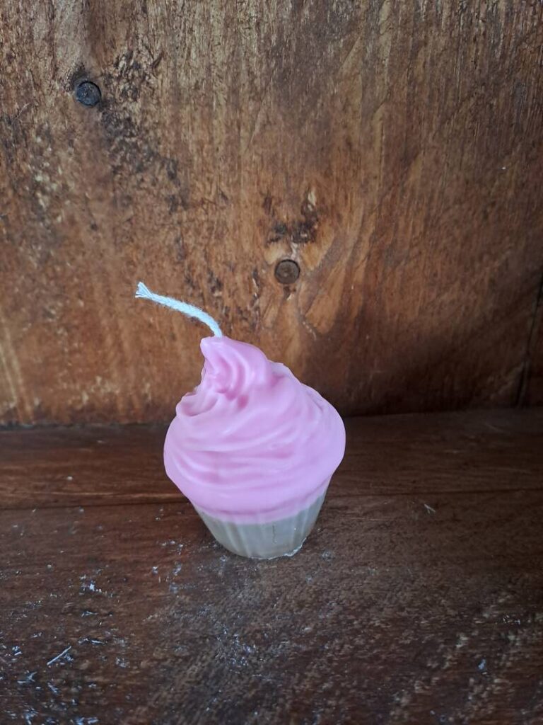 Cupcake kaars- 100%koolzaadwas- handmade-candle - Afbeelding 8