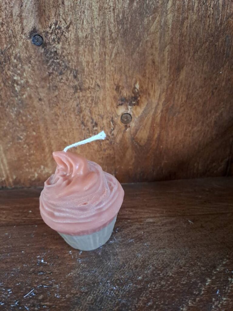 Cupcake kaars- 100%koolzaadwas- handmade-candle - Afbeelding 6