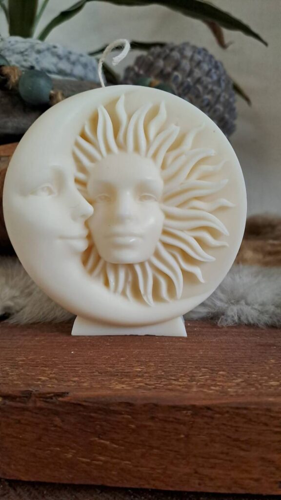 3D kaars zon/maan kaars- 100%koolzaadwas - handmade - Afbeelding 2