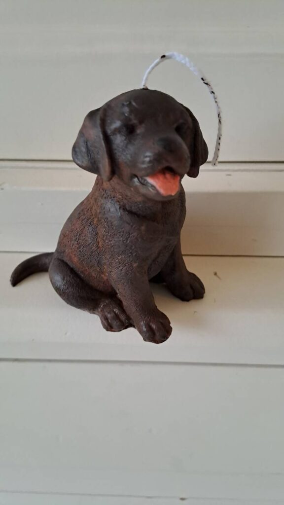 Zittende Labrador retriever kaars – handgemaakt- handmade