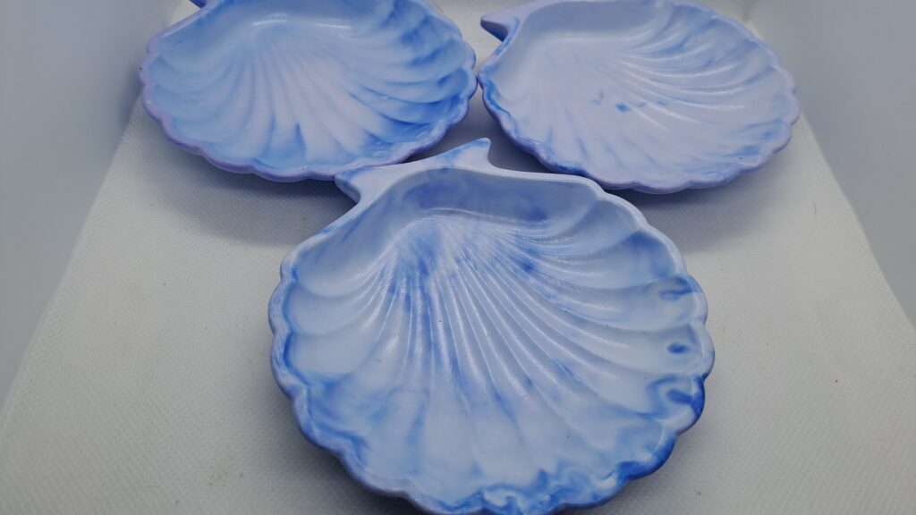 Handgemaakte schelp schaal van Jesmonite